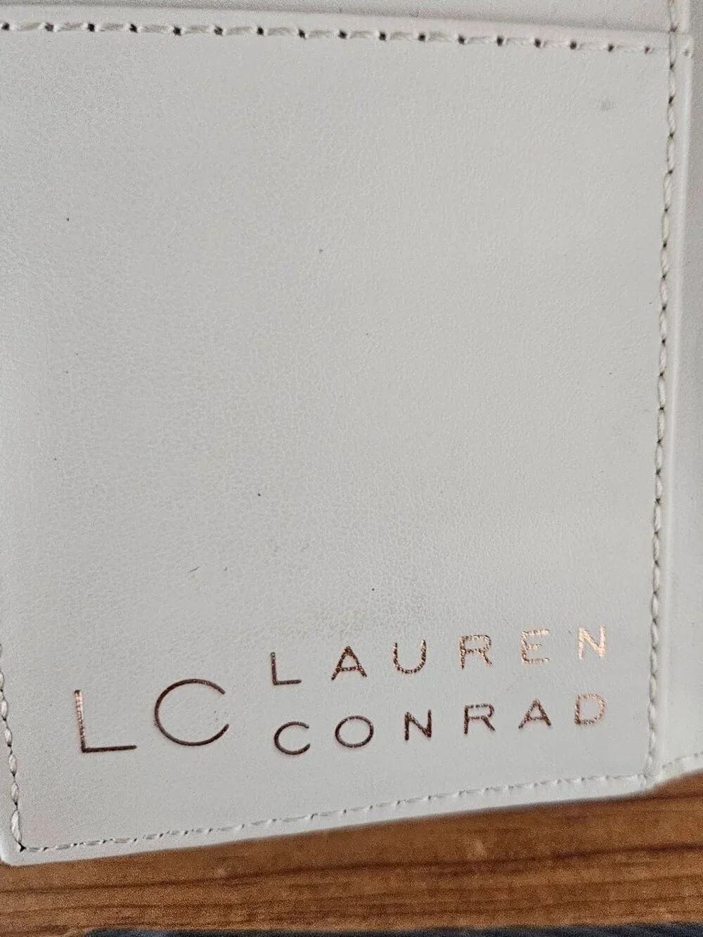 LC Lauren Conrad keep organized